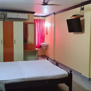 https://prestige-tourist-home.hotels-munnar.com